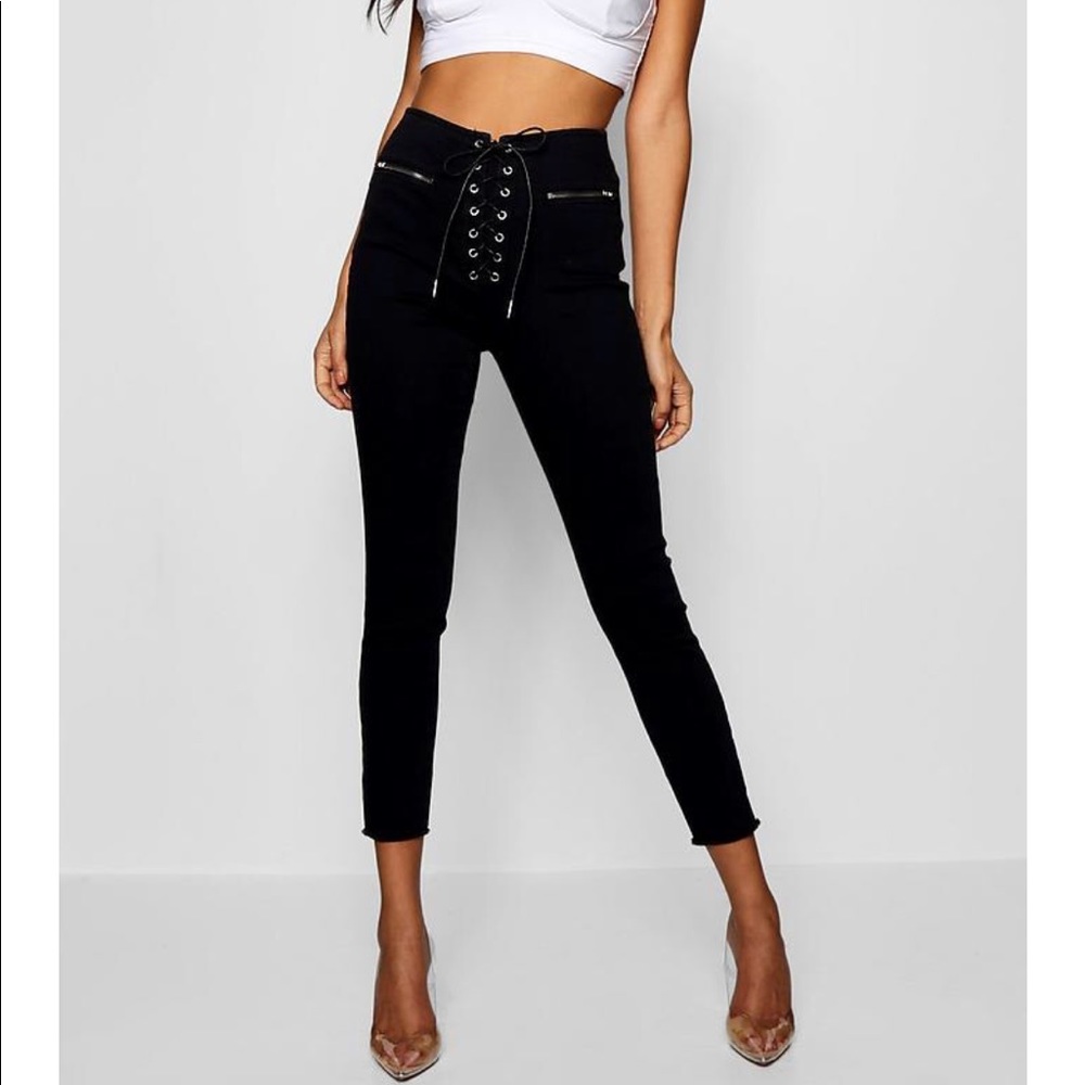LACE UP CROPPED BLACK JEANS